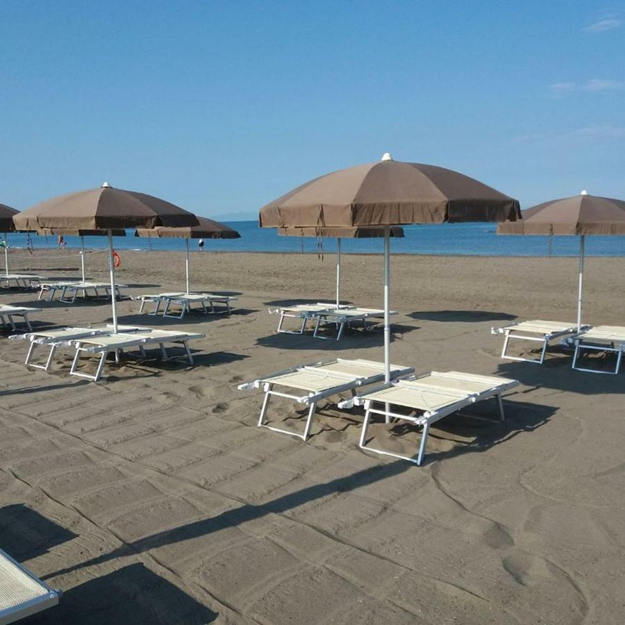 Campeggio Del Forte Marina Di Bibbona Eksteriør billede