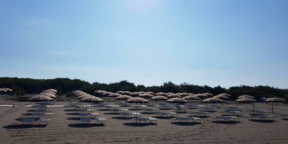Campeggio Del Forte Marina Di Bibbona Eksteriør billede